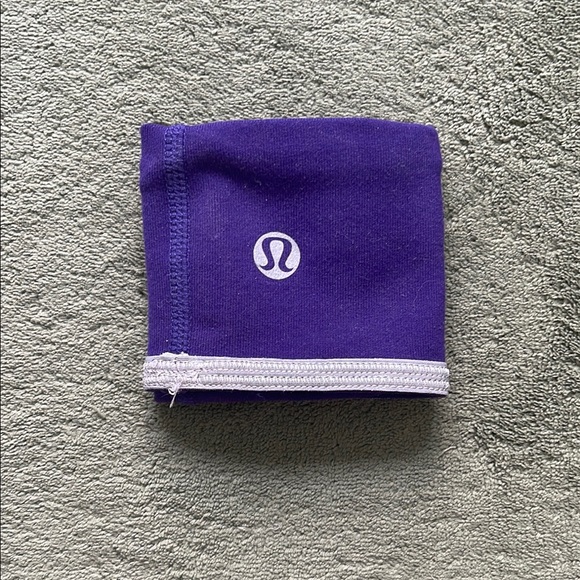 Lululemon Sweat Cuff - Picture 1 of 5